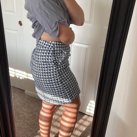 LOFT Tweed Triangle Blue and White Pencil Skirt with Pockets - Picture 6 of 7